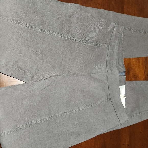 DONNA KARAN Casual Luxe - Picture 3 of 5